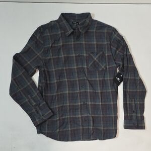NWT Men's O'Neill "Redmonds Plaid Flannel" in Christmas Like Colors. Size XL